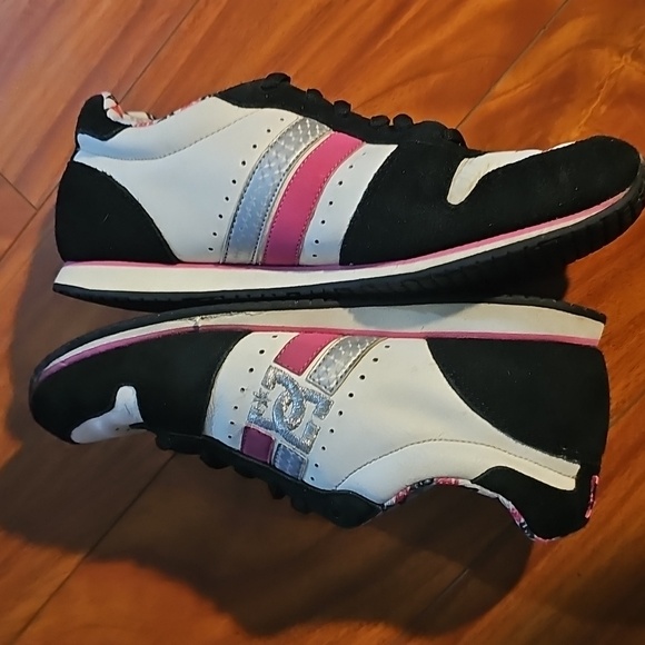DC Women's Vintage Vibrant Pink Skate Sneakers Sz 8.5 - Picture 13 of 14